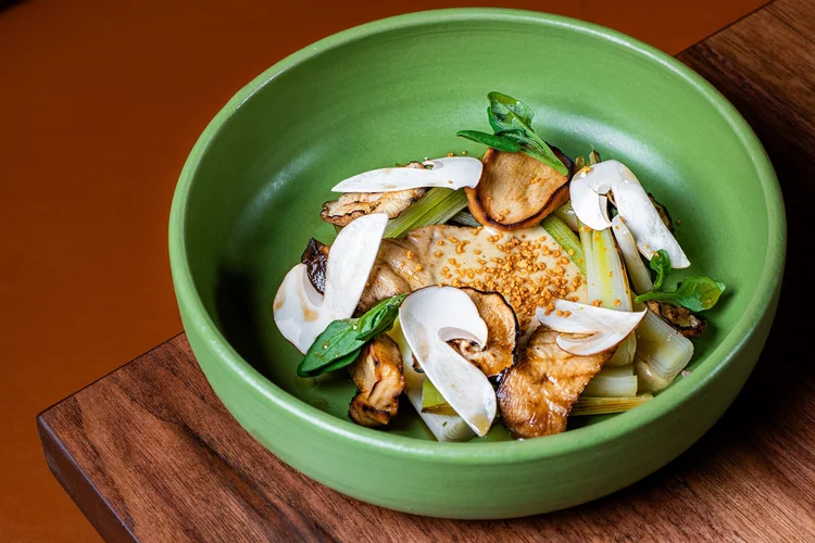 Grilled vegetables in ceramic bowl